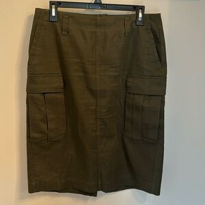 Vince Utility Knee-Length Cargo Skirt in Night Pine 6 unworn and unwashed no tag